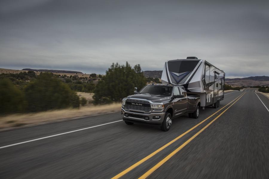  Ram 3500 Limited Crew Cab Dually (D2) (D2) 2019 года  (фото 8 из 45)